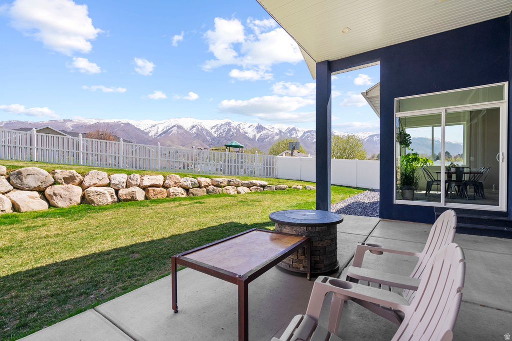 1437 E HOLLYHOCK CT Layton, UT 84040