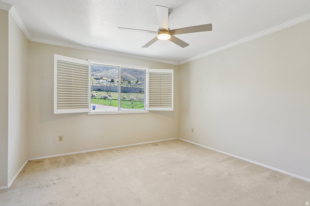 3073 E STRATTON DR Holladay, UT 84117