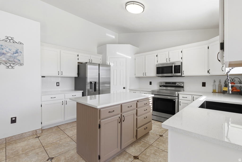 3339 S HUNTER FARM WAY West Valley City, UT 84128