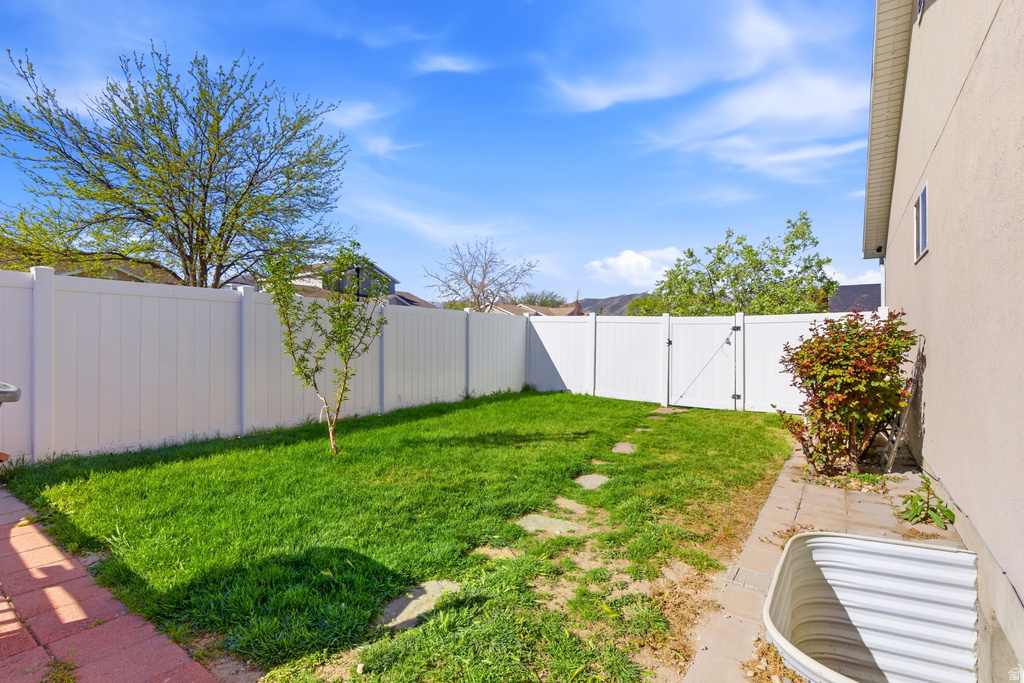 3339 S HUNTER FARM WAY West Valley City, UT 84128