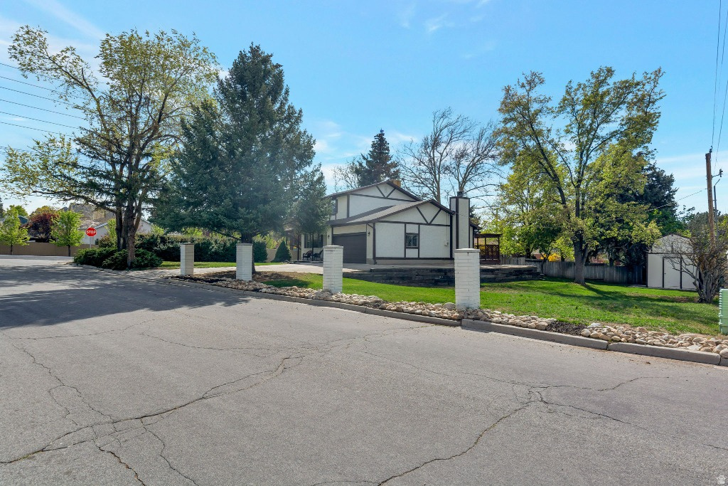 2249 E CREEK RD Cottonwood Heights, UT 84093
