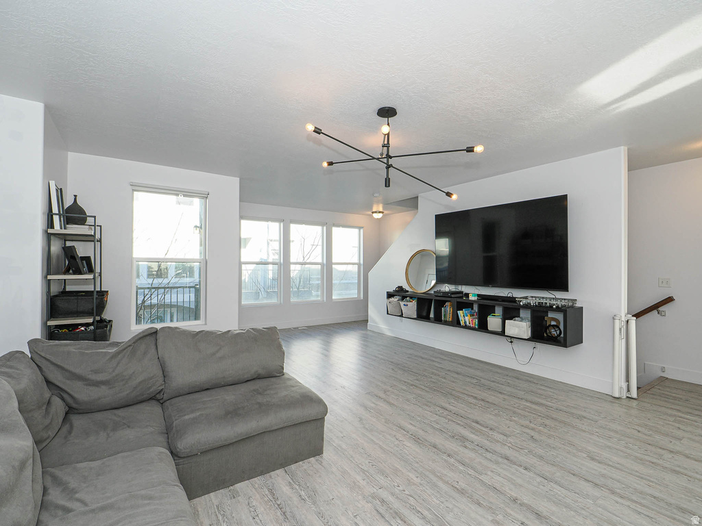 1807 W TORLUNDY Riverton, UT 84065