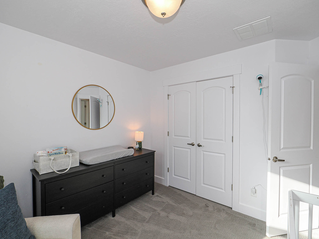 1807 W TORLUNDY Riverton, UT 84065