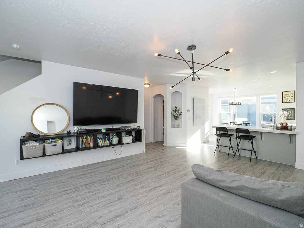 1807 W TORLUNDY Riverton, UT 84065