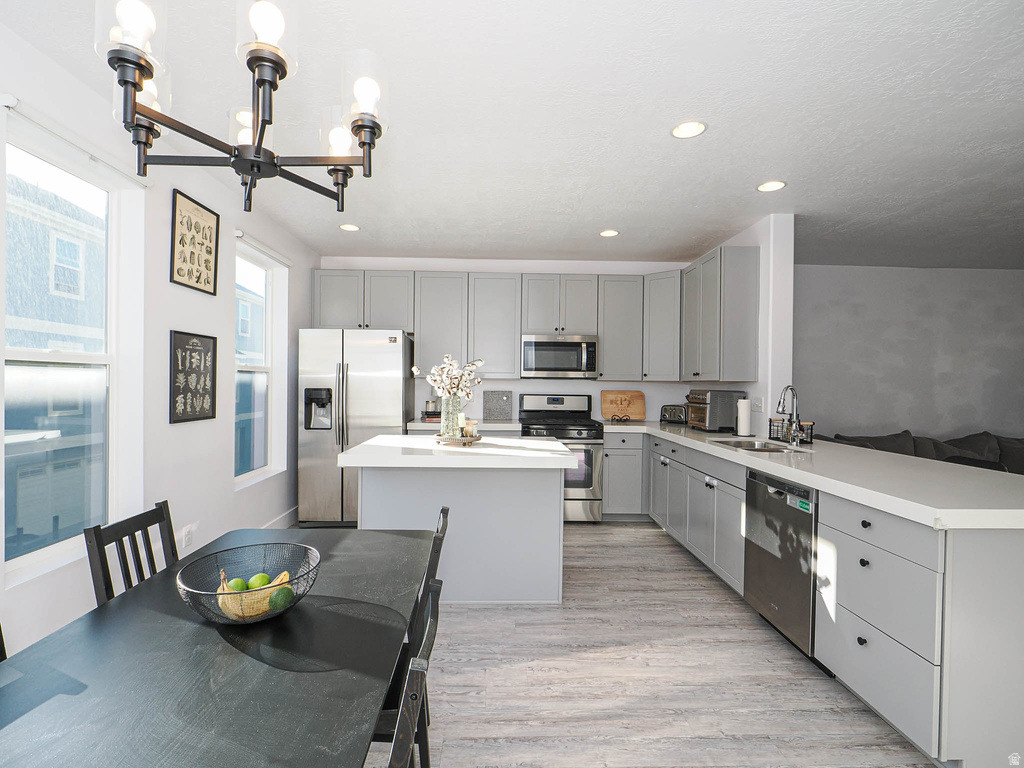 1807 W TORLUNDY Riverton, UT 84065