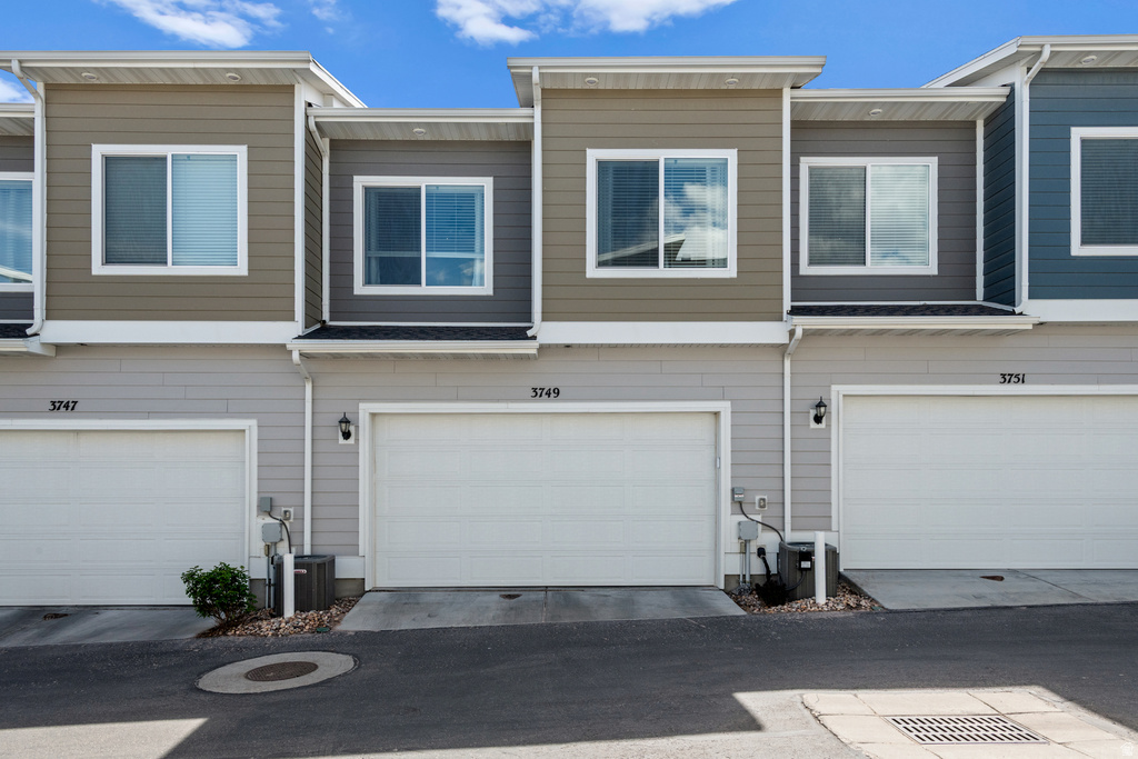 3749 W PURE NIRVANA LN Herriman, UT 84096