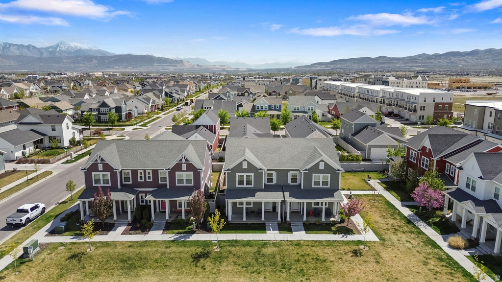 10836 S GRESHAM DR #745 South Jordan, UT 84009