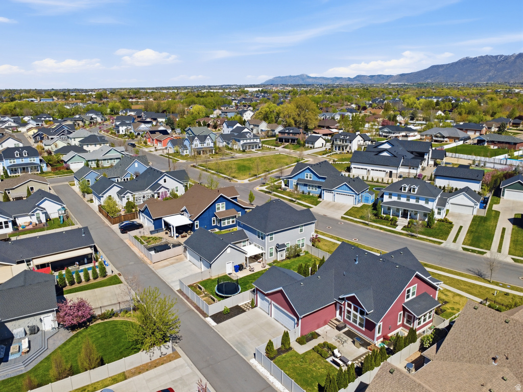 409 N HILL FARMS LN Kaysville, UT 84037