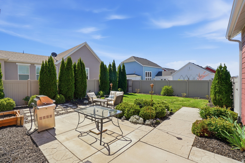 409 N HILL FARMS LN Kaysville, UT 84037