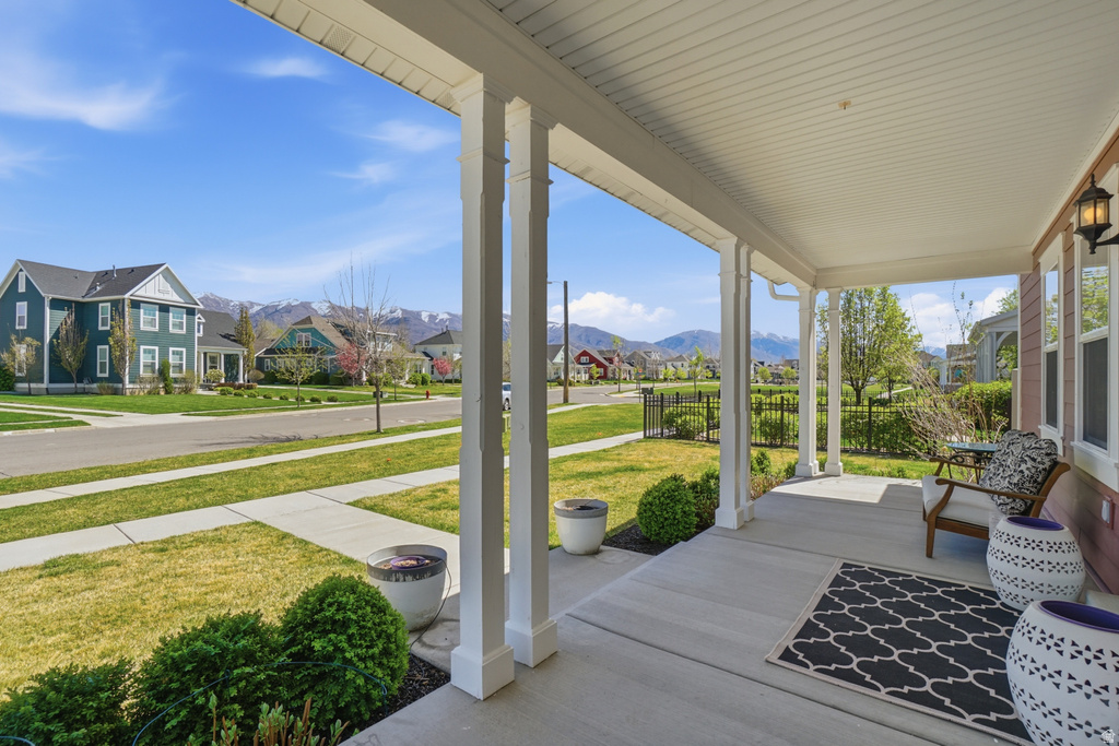 409 N HILL FARMS LN Kaysville, UT 84037