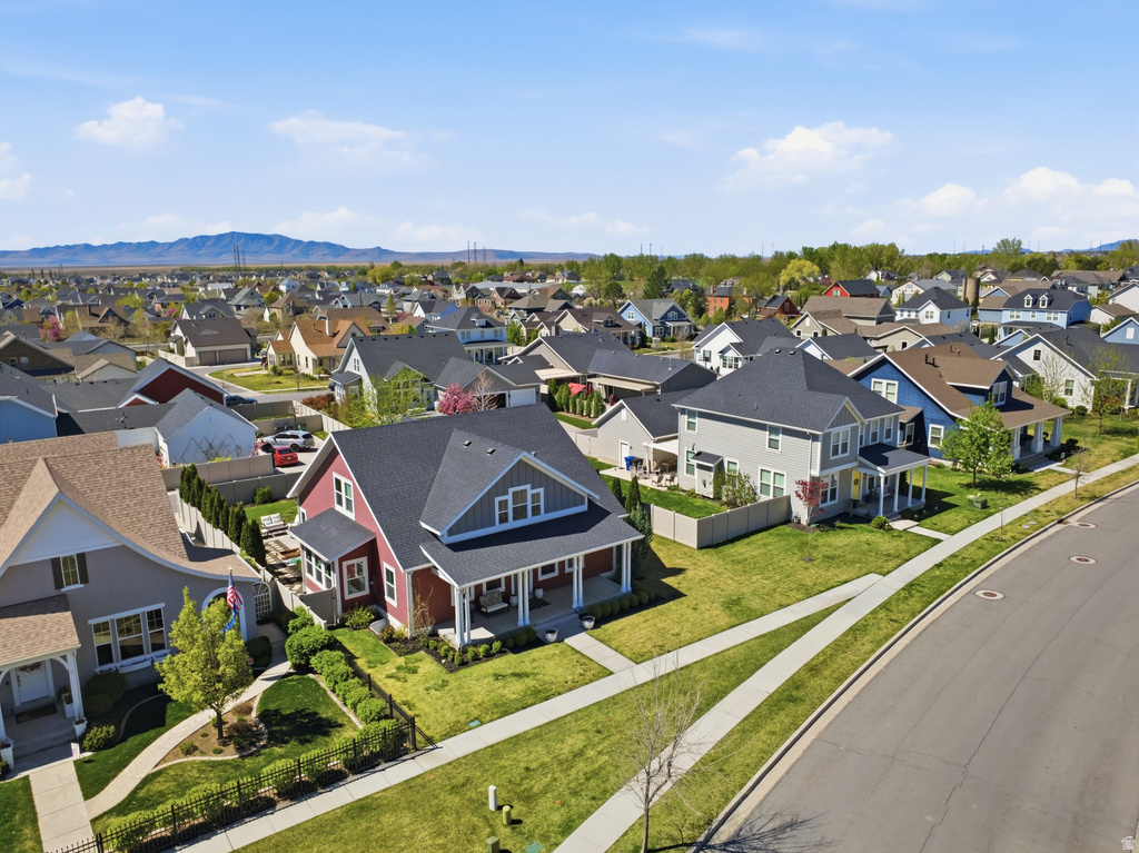 409 N HILL FARMS LN Kaysville, UT 84037