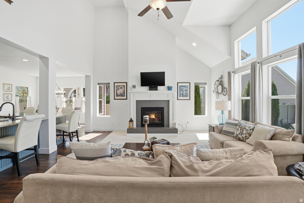 409 N HILL FARMS LN Kaysville, UT 84037