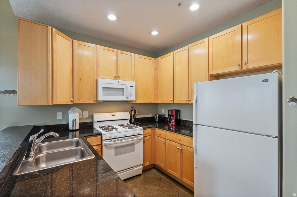 6749 N 2200 W #B-302 Park City, UT 84098