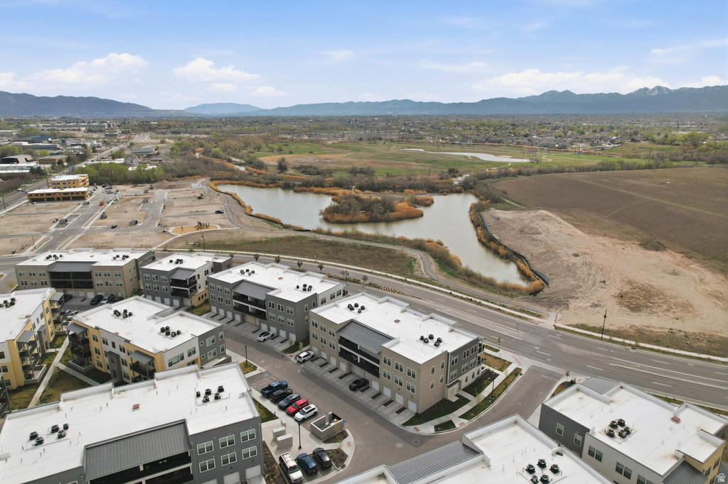 8342 S SKY MIRROR LN #303 Midvale, UT 84047