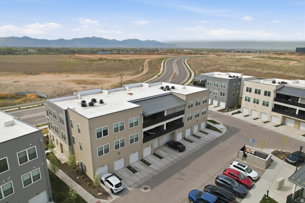 8342 S SKY MIRROR LN #303 Midvale, UT 84047