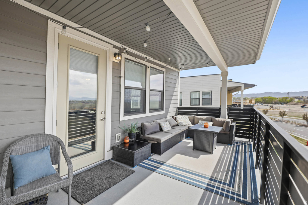 8342 S SKY MIRROR LN #303 Midvale, UT 84047