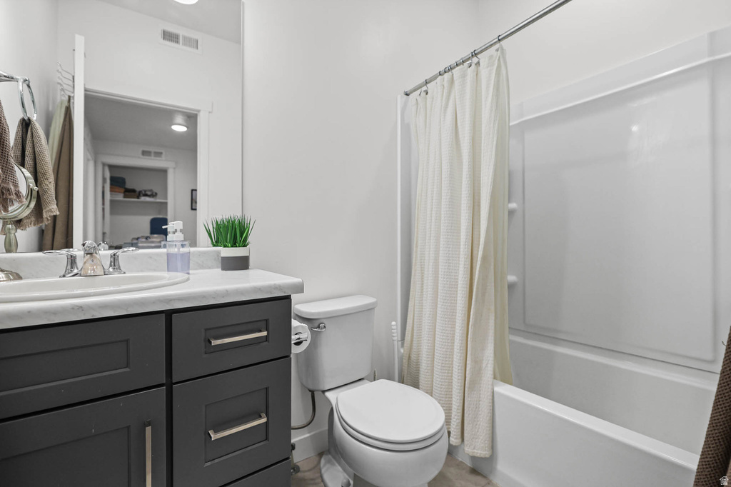 8342 S SKY MIRROR LN #303 Midvale, UT 84047