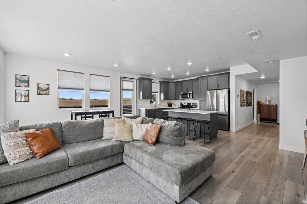 8342 S SKY MIRROR LN #303 Midvale, UT 84047