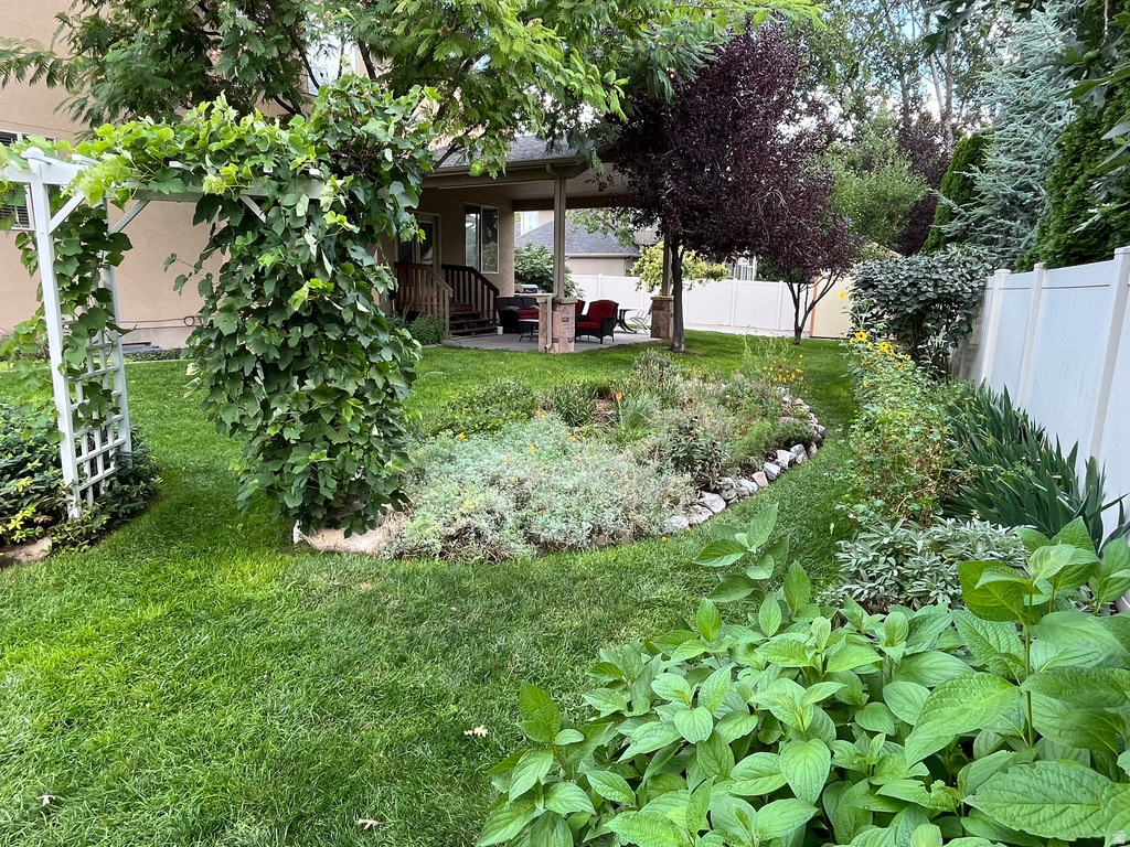 2943 W CURRENT CREEK DR South Jordan, UT 84095