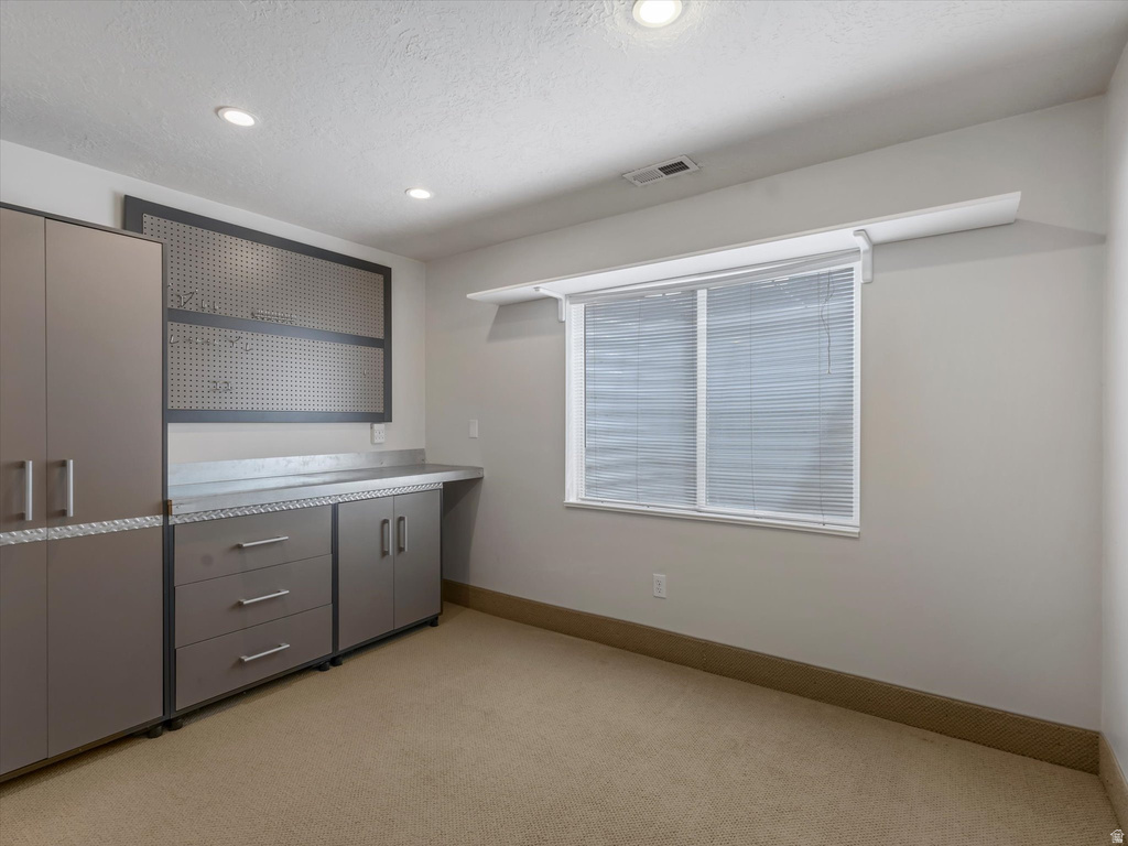 2943 W CURRENT CREEK DR South Jordan, UT 84095