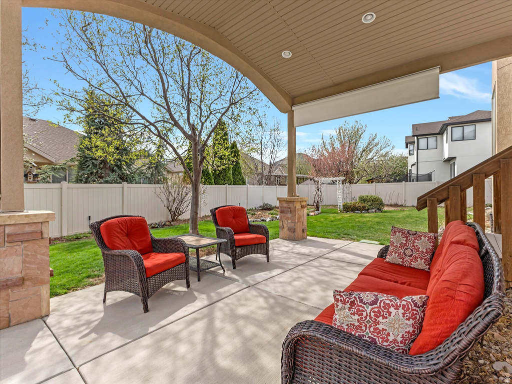 2943 W CURRENT CREEK DR South Jordan, UT 84095