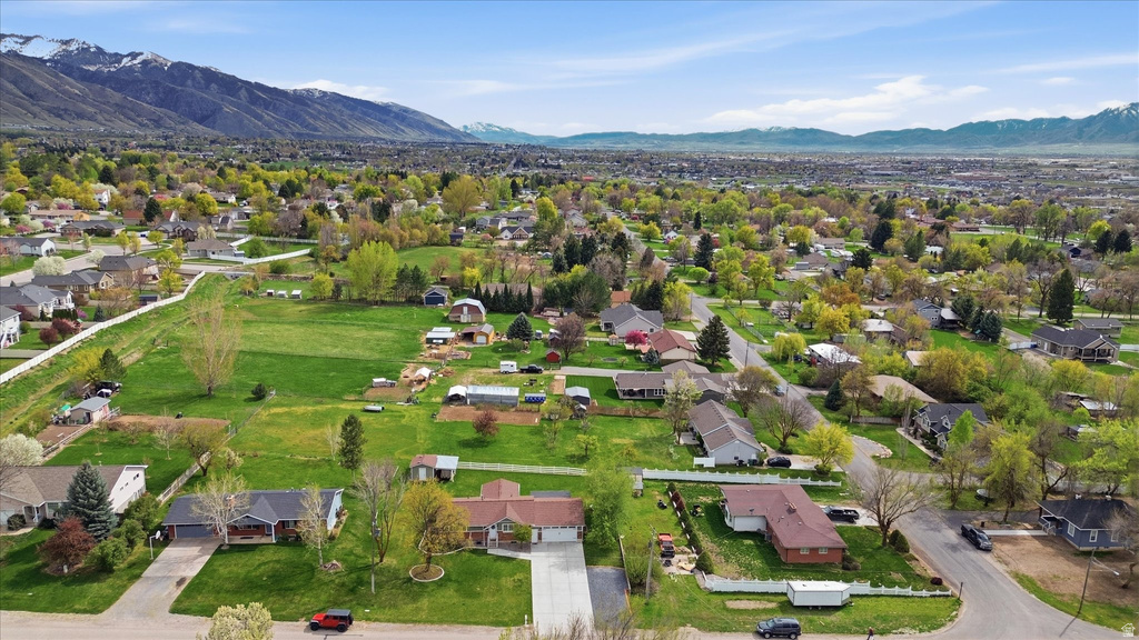 220 E 300 N Hyde Park, UT 84318