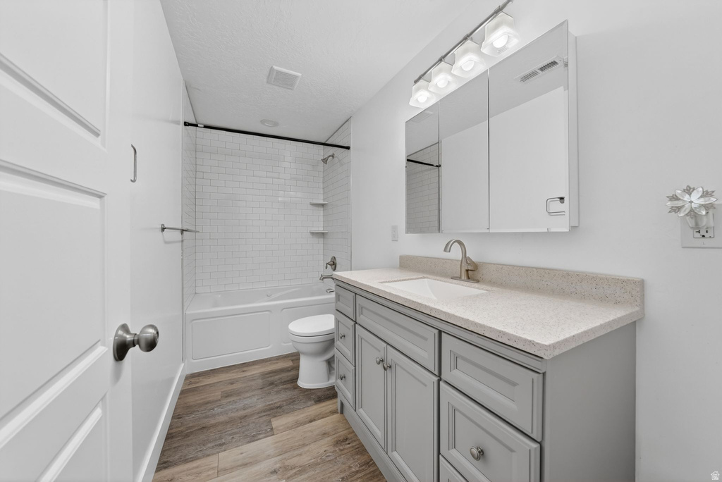 565 E 3375 N Lehi, UT 84043