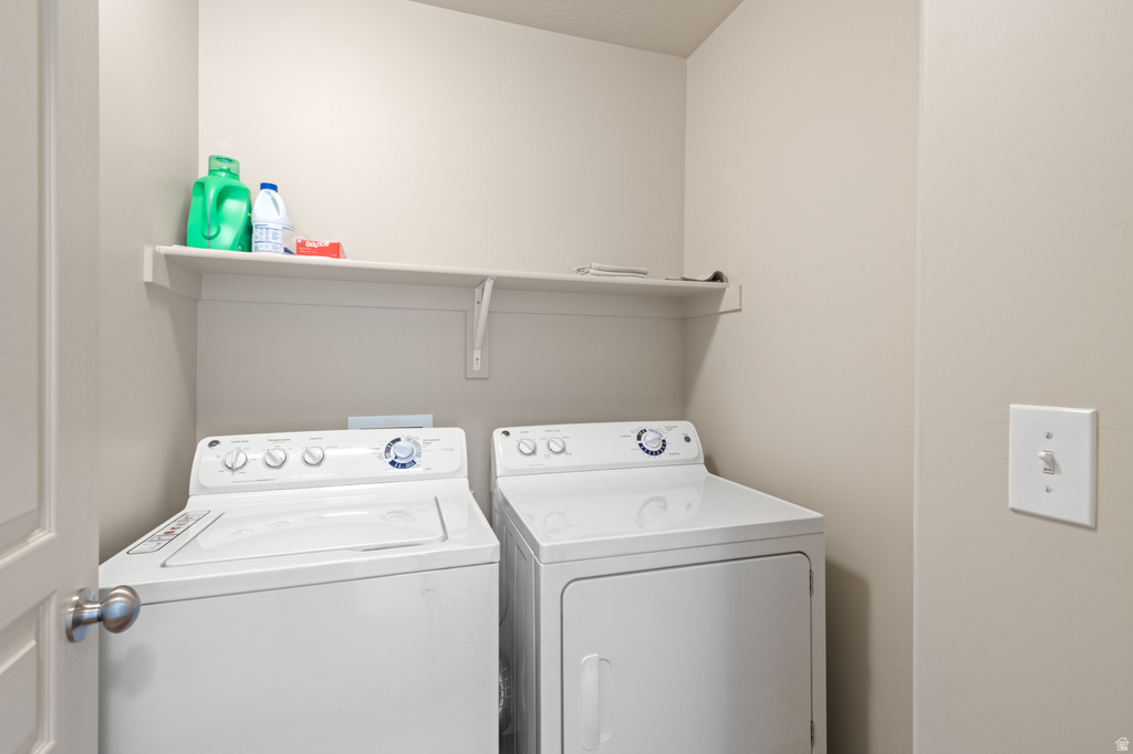 258 E TOPSPIN WAY Lehi, UT 84043