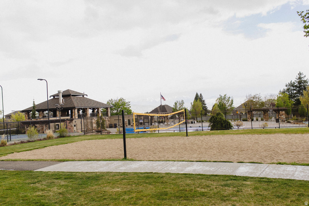 4 CHERRYWOODS LN Sandy, UT 84092