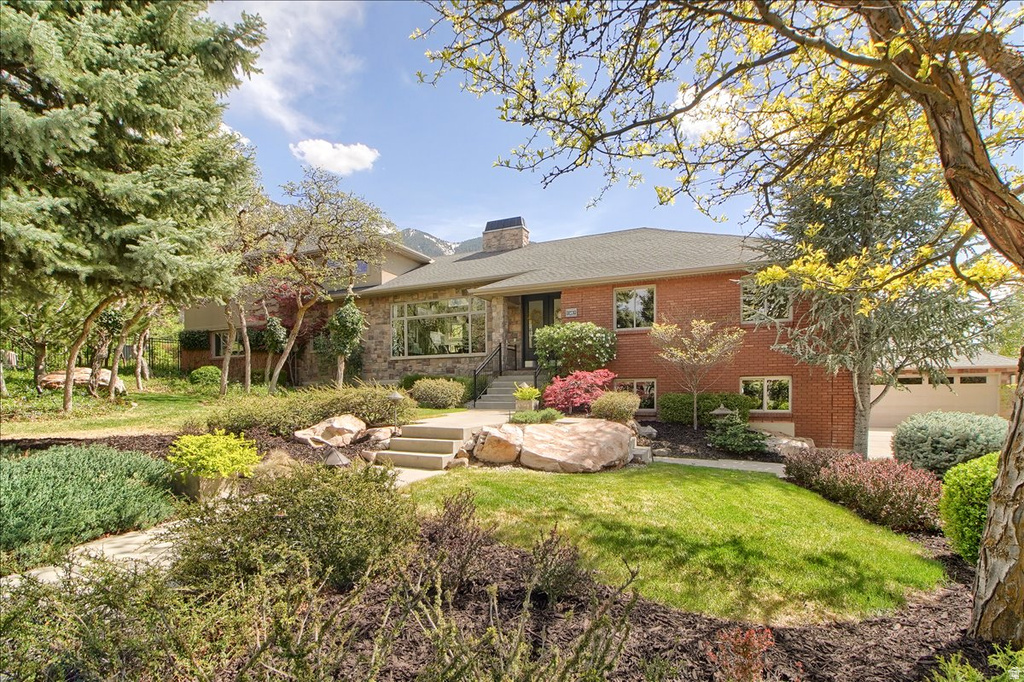 4 CHERRYWOODS LN Sandy, UT 84092