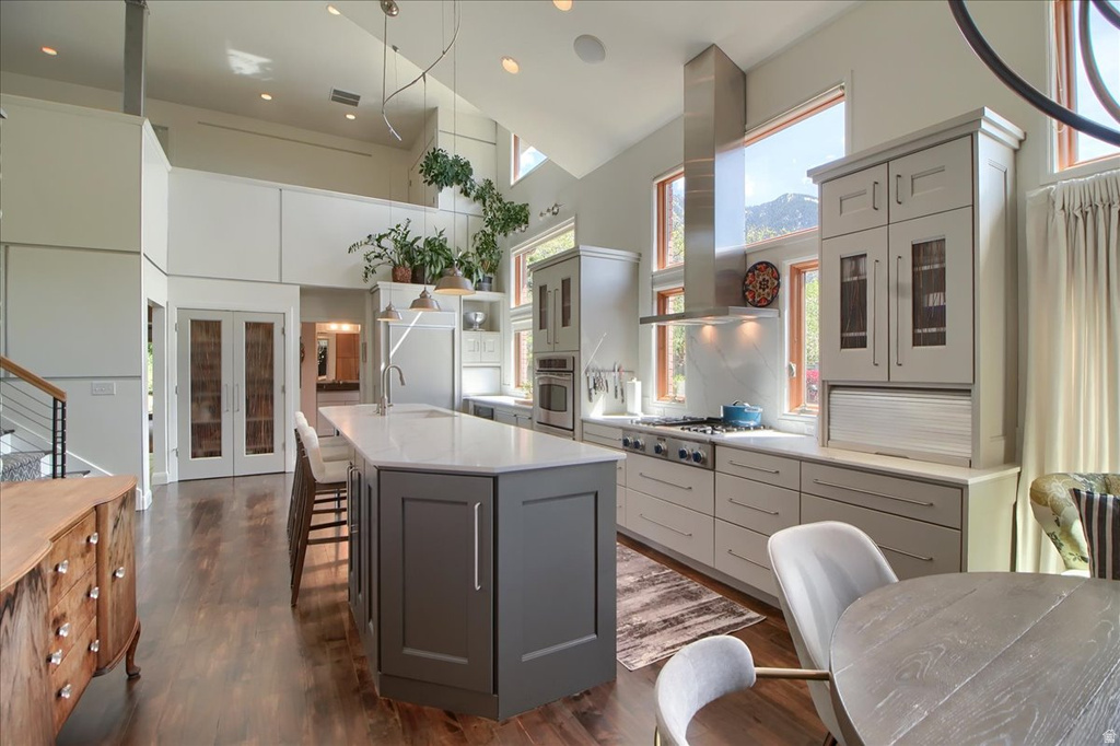 4 CHERRYWOODS LN Sandy, UT 84092