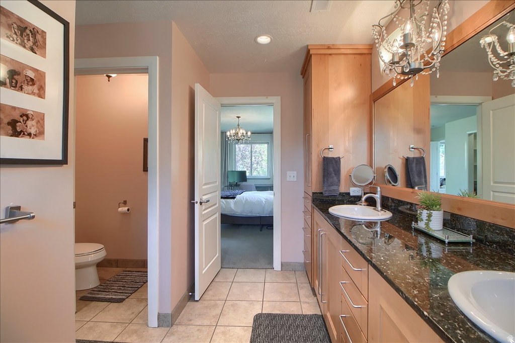 4 CHERRYWOODS LN Sandy, UT 84092