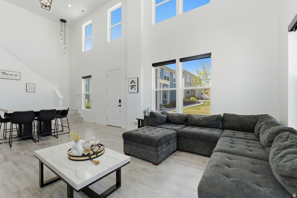 7151 W IRON SPRING LN West Jordan, UT 84081