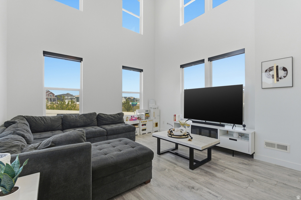 7151 W IRON SPRING LN West Jordan, UT 84081