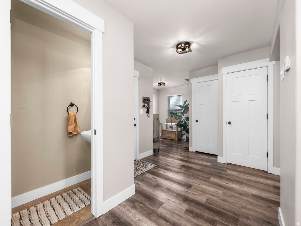 35 E WATER LN Vineyard, UT 84059