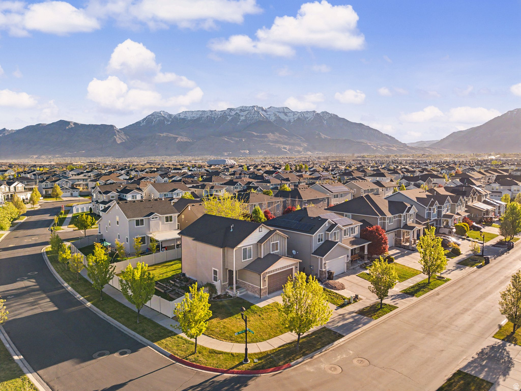 35 E WATER LN Vineyard, UT 84059