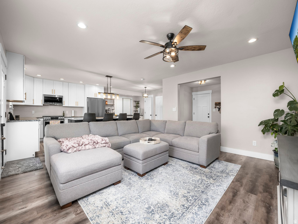 35 E WATER LN Vineyard, UT 84059