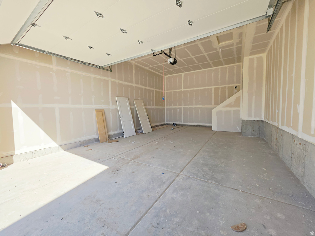 2948 N ABERDEEN DR #230 Plain City, UT 84404