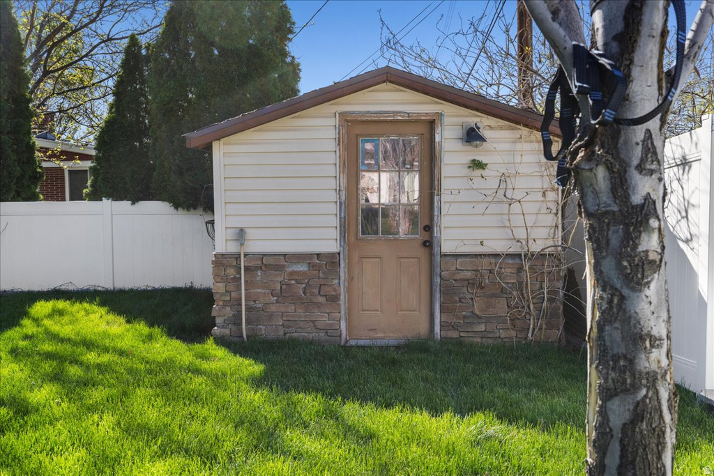 455 E 900 S Centerville, UT 84014