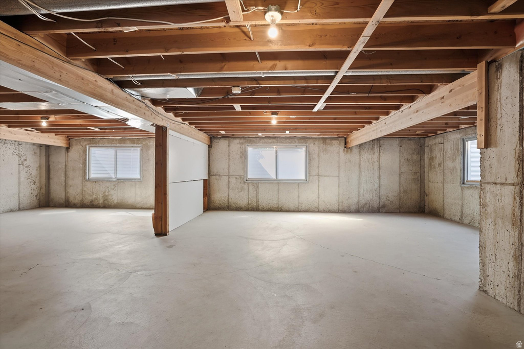 5371 S 600 E South Ogden, UT 84405