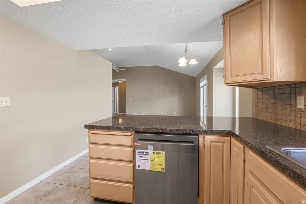 5371 S 600 E South Ogden, UT 84405