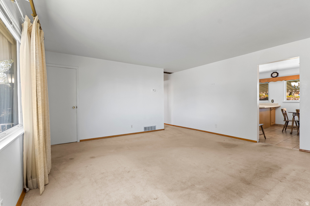 5170 S CHARLOTTE AVE Kearns, UT 84118