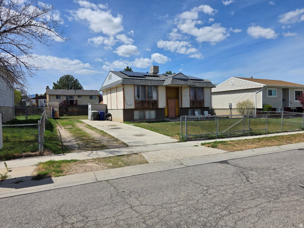 8738 S 3780 W West Jordan, UT 84088