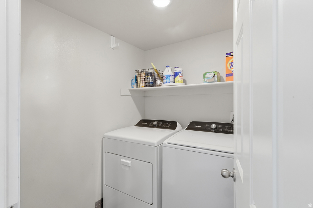 241 S RIVER BEND CT Lehi, UT 84043