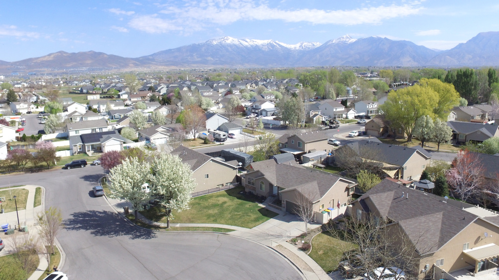 241 S RIVER BEND CT Lehi, UT 84043