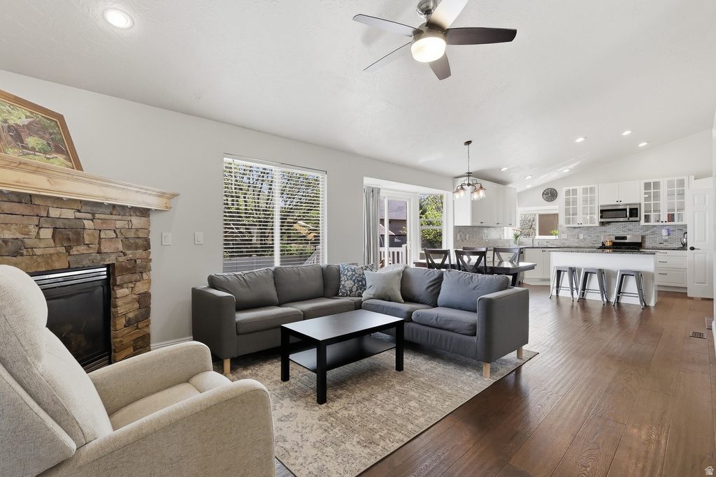 241 S RIVER BEND CT Lehi, UT 84043