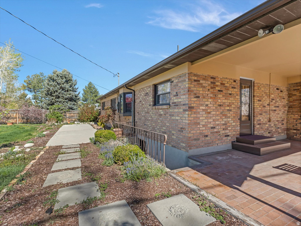 8628 S MOUNT MAJESTIC RD Sandy, UT 84093