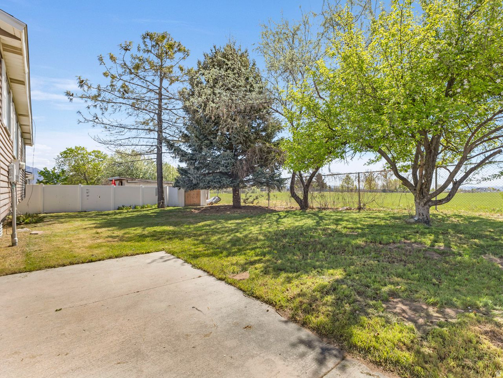 5089 W HIGHWOOD DR Kearns, UT 84118