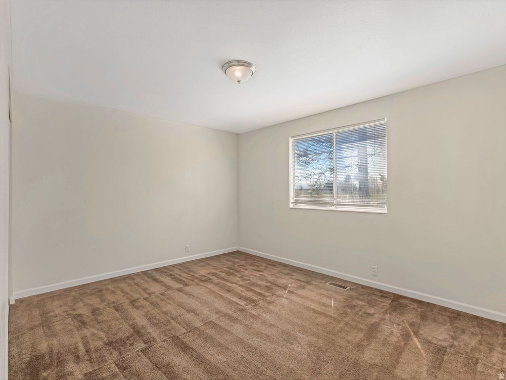 5089 W HIGHWOOD DR Kearns, UT 84118