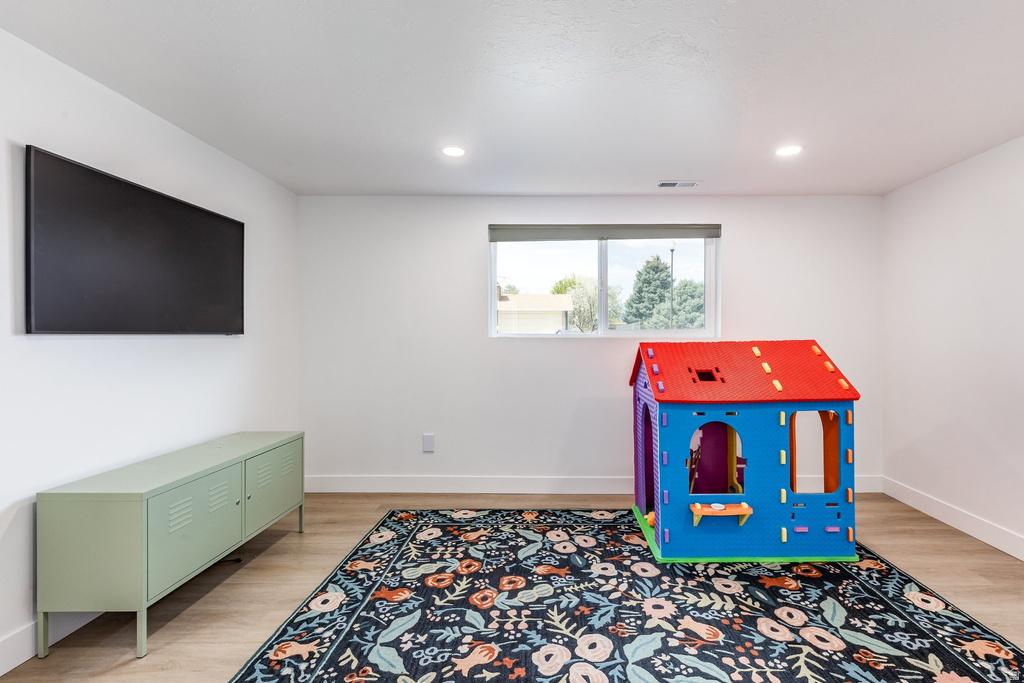 10251 S 535 E Sandy, UT 84070